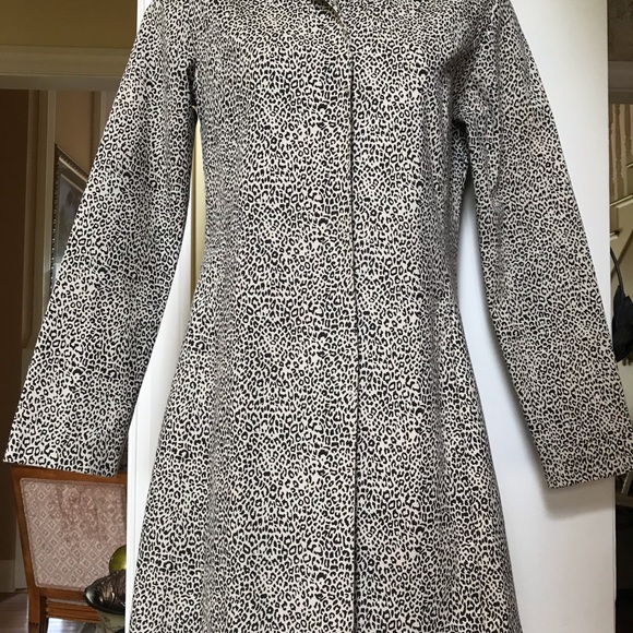 Renee Lauren cheetah print button up front coat - Picture 2 of 7